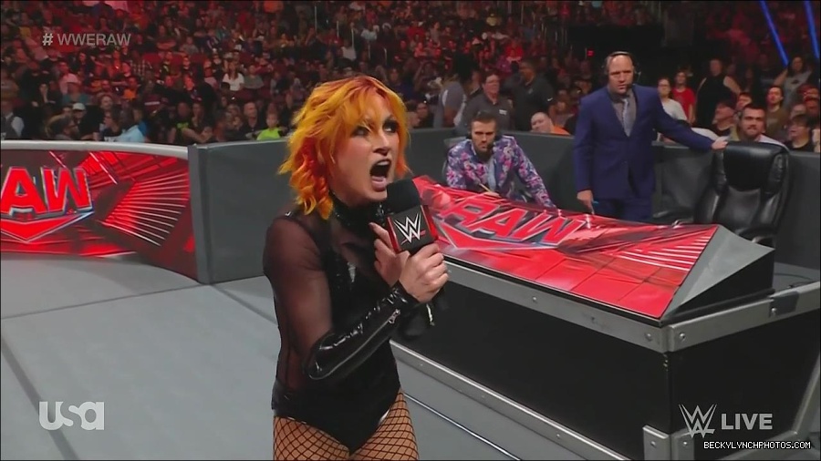 WWE_Monday_Night_Raw_2022_06_13_720p_HDTV_x264-NWCHD_mp4_002149749.jpg