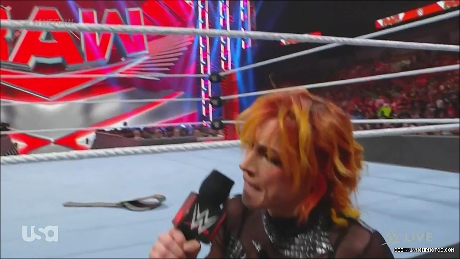 WWE_Monday_Night_Raw_2022_06_13_720p_HDTV_x264-NWCHD_mp4_002164564.jpg