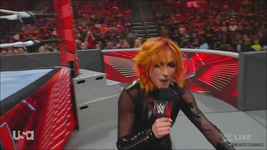 WWE_Monday_Night_Raw_2022_06_13_720p_HDTV_x264-NWCHD_mp4_002169769.jpg