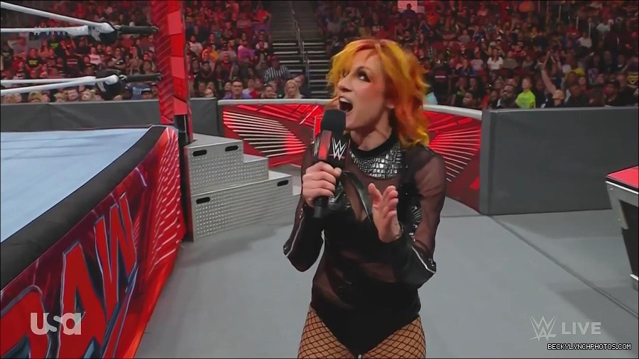 WWE_Monday_Night_Raw_2022_06_13_720p_HDTV_x264-NWCHD_mp4_002173373.jpg