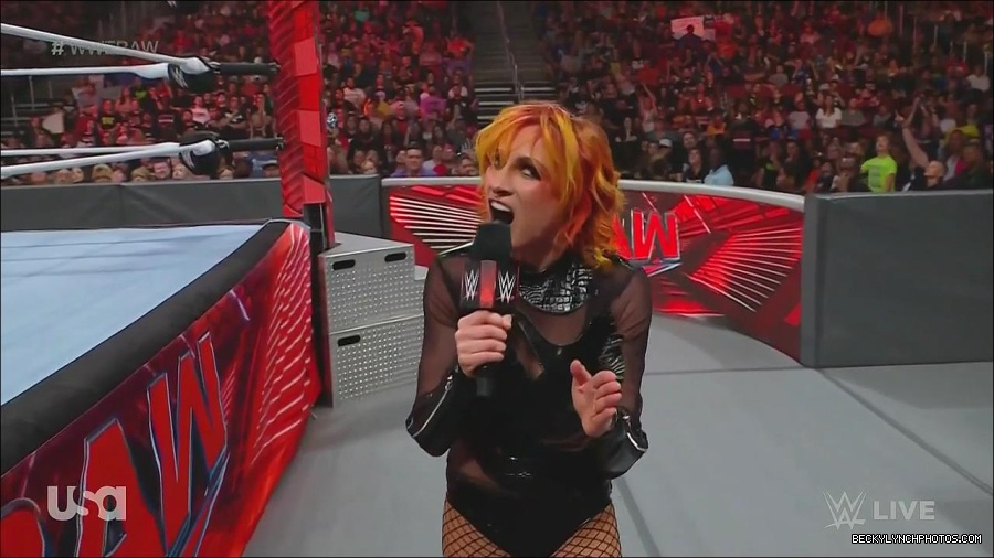 WWE_Monday_Night_Raw_2022_06_13_720p_HDTV_x264-NWCHD_mp4_002174174.jpg