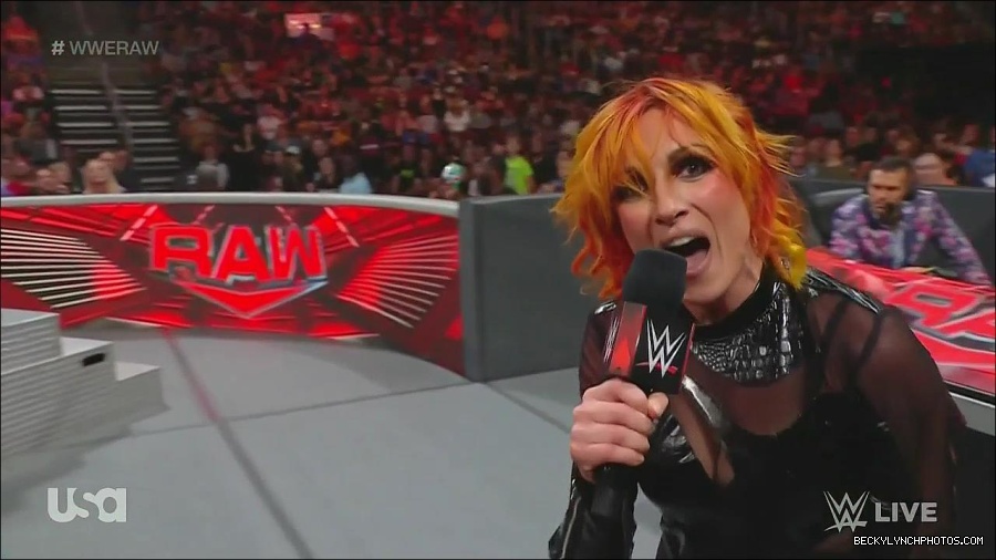 WWE_Monday_Night_Raw_2022_06_13_720p_HDTV_x264-NWCHD_mp4_002180580.jpg