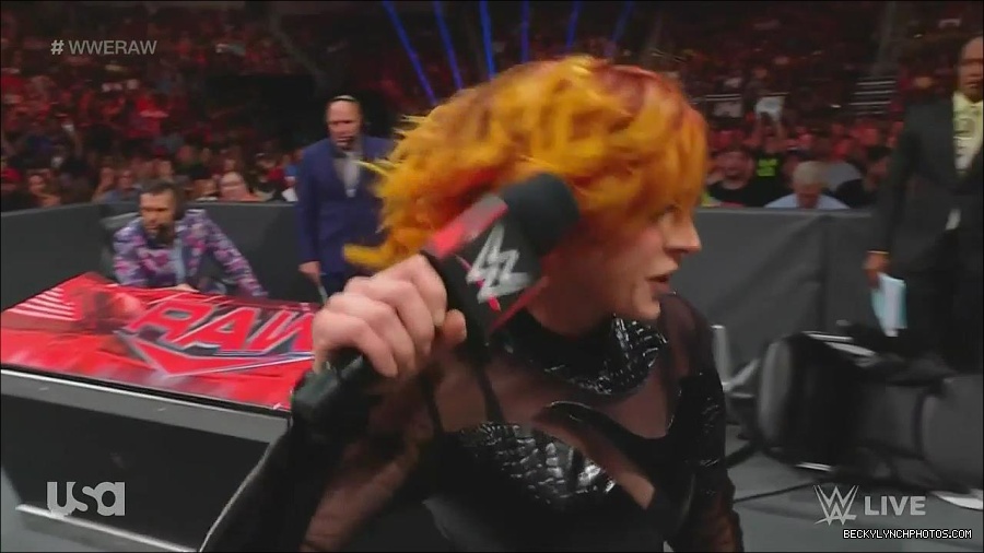 WWE_Monday_Night_Raw_2022_06_13_720p_HDTV_x264-NWCHD_mp4_002182182.jpg