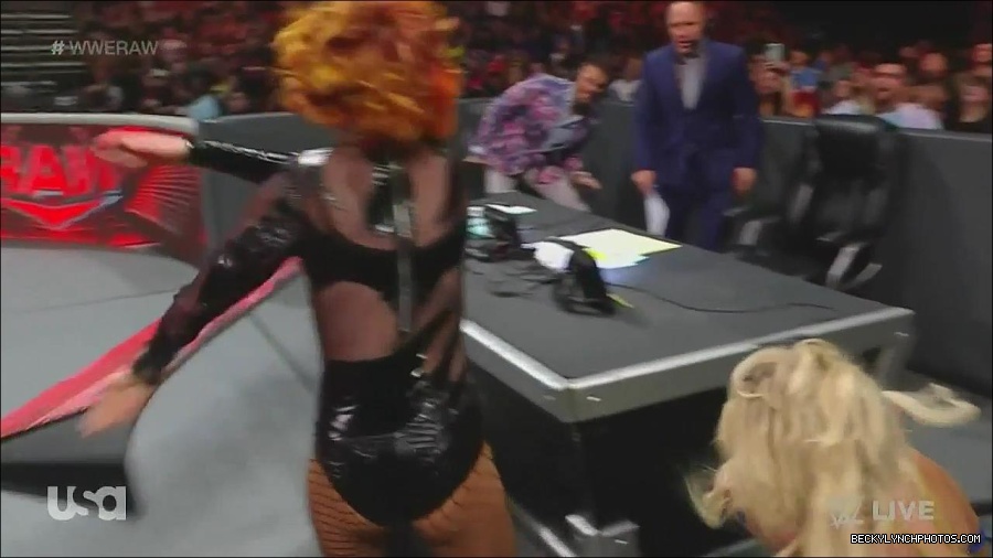 WWE_Monday_Night_Raw_2022_06_13_720p_HDTV_x264-NWCHD_mp4_002185785.jpg