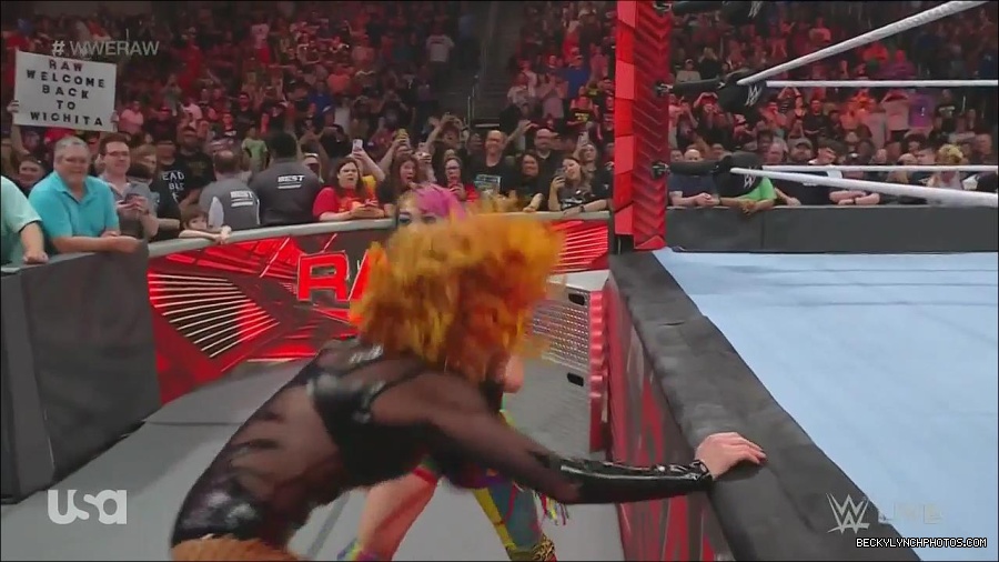 WWE_Monday_Night_Raw_2022_06_13_720p_HDTV_x264-NWCHD_mp4_002207807.jpg