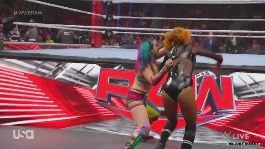 WWE_Monday_Night_Raw_2022_06_13_720p_HDTV_x264-NWCHD_mp4_002209008.jpg