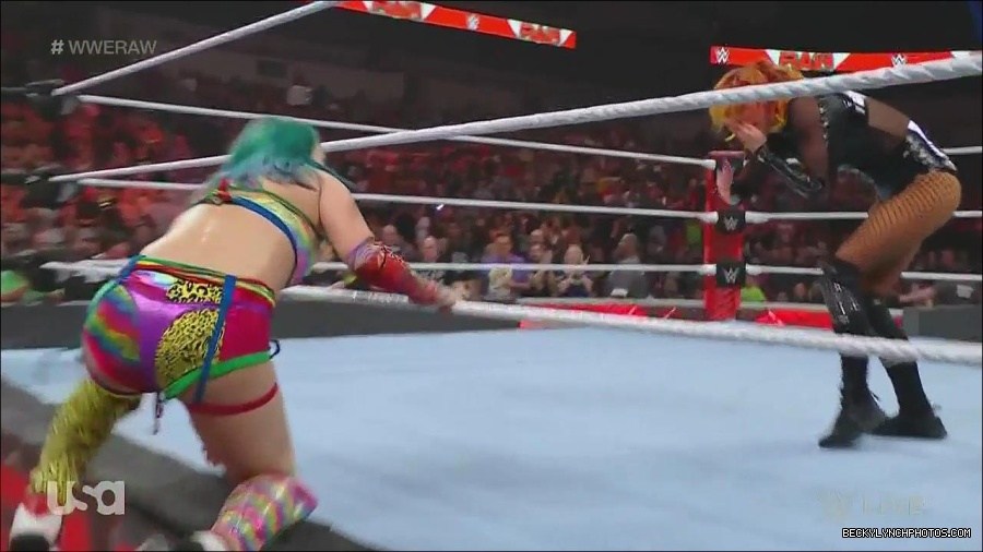 WWE_Monday_Night_Raw_2022_06_13_720p_HDTV_x264-NWCHD_mp4_002213413.jpg