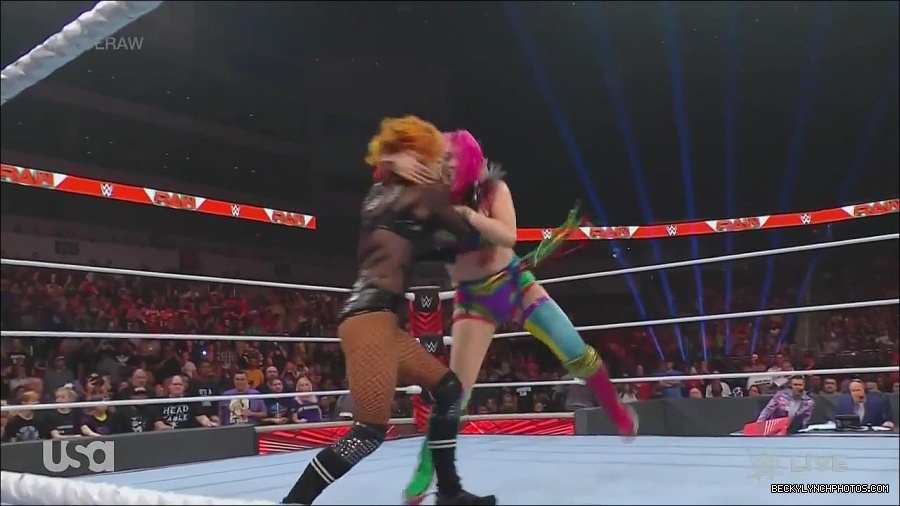 WWE_Monday_Night_Raw_2022_06_13_720p_HDTV_x264-NWCHD_mp4_002220620.jpg