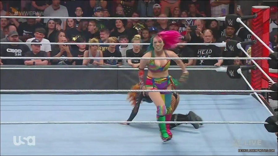 WWE_Monday_Night_Raw_2022_06_13_720p_HDTV_x264-NWCHD_mp4_002227827.jpg