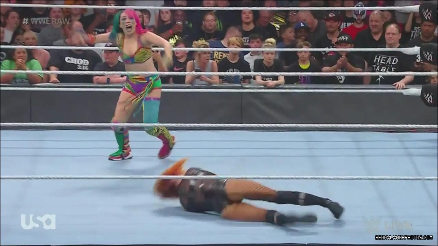 WWE_Monday_Night_Raw_2022_06_13_720p_HDTV_x264-NWCHD_mp4_002243843.jpg