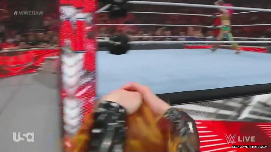 WWE_Monday_Night_Raw_2022_06_13_720p_HDTV_x264-NWCHD_mp4_002247847.jpg