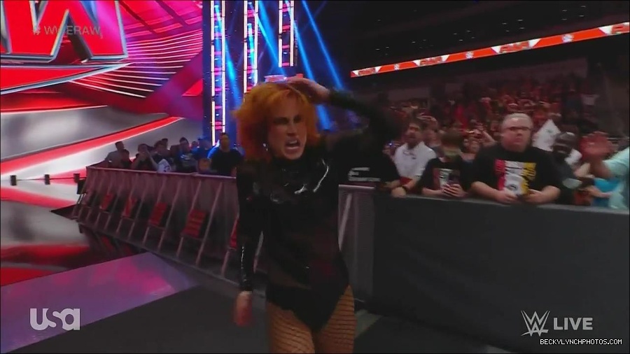 WWE_Monday_Night_Raw_2022_06_13_720p_HDTV_x264-NWCHD_mp4_002252252.jpg