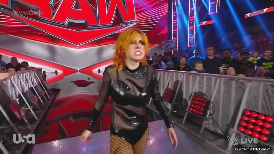 WWE_Monday_Night_Raw_2022_06_13_720p_HDTV_x264-NWCHD_mp4_002253853.jpg