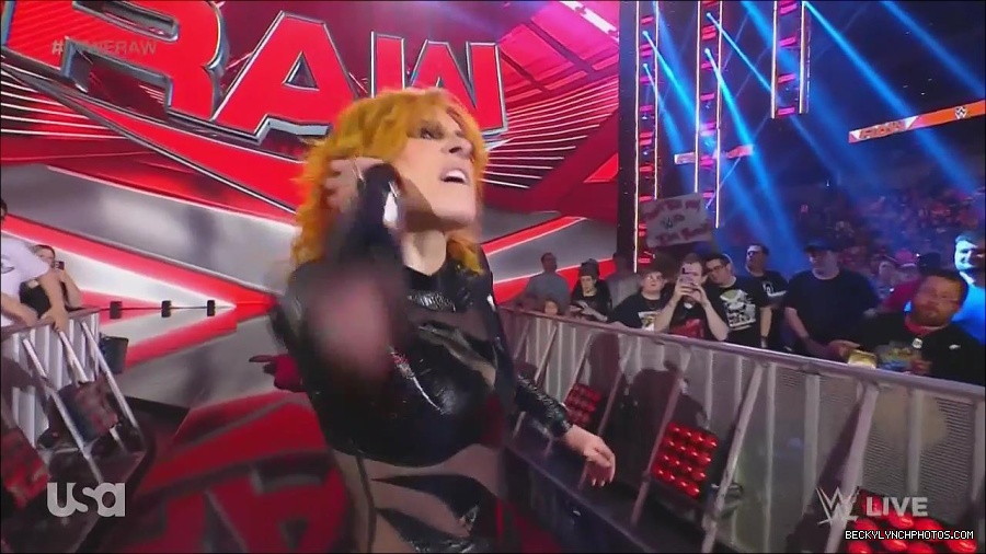 WWE_Monday_Night_Raw_2022_06_13_720p_HDTV_x264-NWCHD_mp4_002255855.jpg