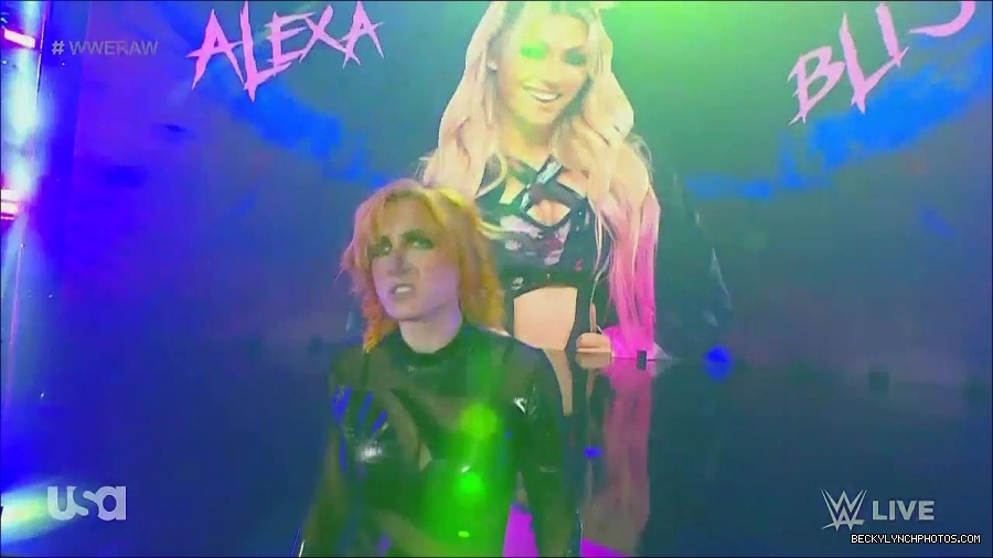 WWE_Monday_Night_Raw_2022_06_13_720p_HDTV_x264-NWCHD_mp4_002271471.jpg