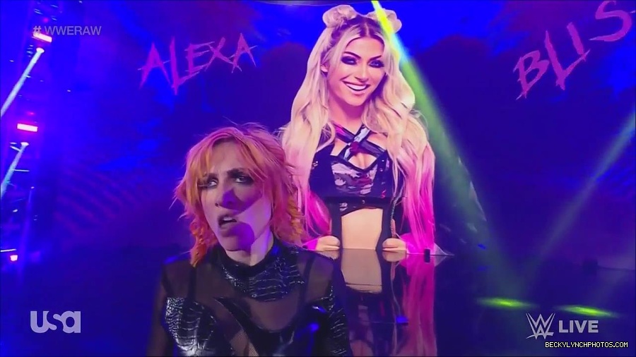 WWE_Monday_Night_Raw_2022_06_13_720p_HDTV_x264-NWCHD_mp4_002273072.jpg