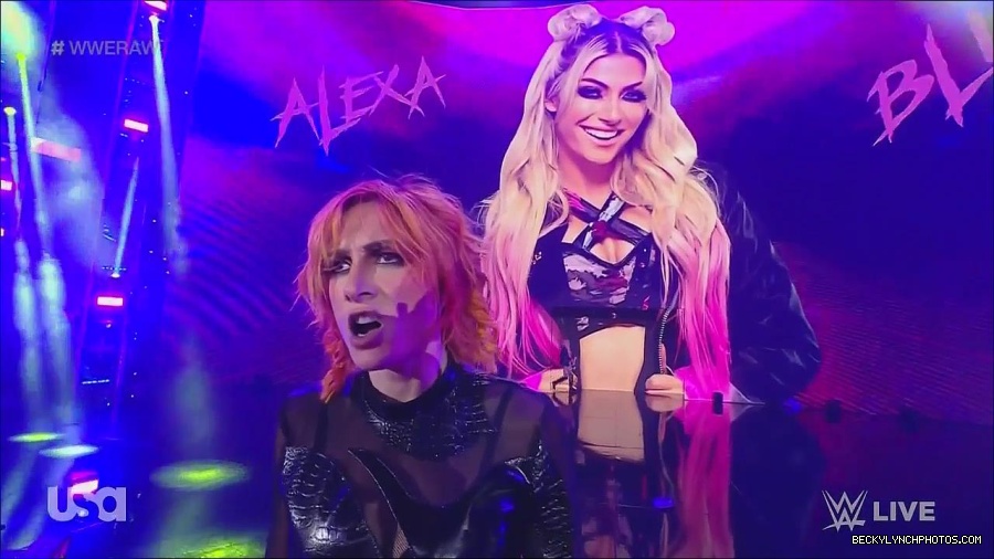 WWE_Monday_Night_Raw_2022_06_13_720p_HDTV_x264-NWCHD_mp4_002273873.jpg
