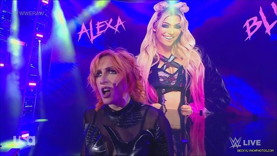 WWE_Monday_Night_Raw_2022_06_13_720p_HDTV_x264-NWCHD_mp4_002274274.jpg