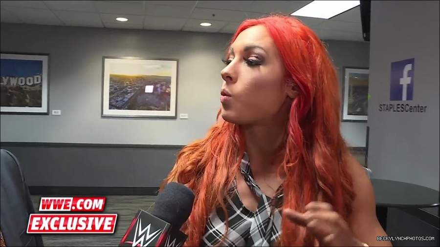 Y2Mate_is_-_Becky_Lynch_calls_out_Emma_Raw_Fallout2C_April_112C_2016-exOFTeylxEo-720p-1655736575161_mp4_000020800.jpg
