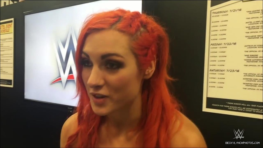 Y2Mate_is_-_Becky_Lynch_recaps_her_first_San_Diego_Comic-Con_experience-xj9sPuhQSLA-720p-1655737850986_mp4_000007133.jpg