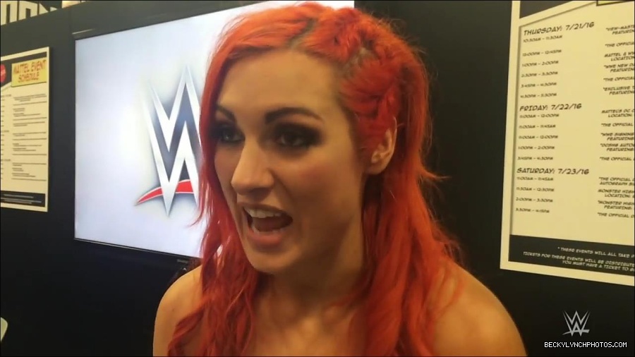 Y2Mate_is_-_Becky_Lynch_recaps_her_first_San_Diego_Comic-Con_experience-xj9sPuhQSLA-720p-1655737850986_mp4_000007533.jpg