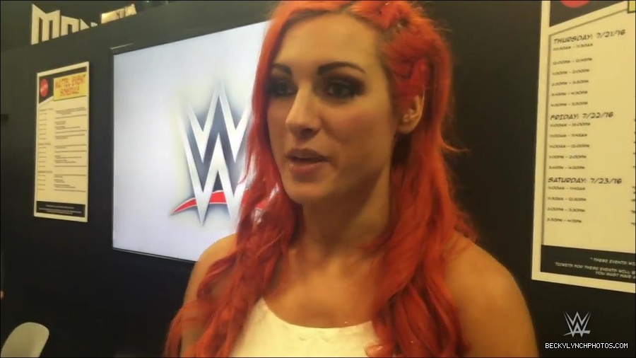 Y2Mate_is_-_Becky_Lynch_recaps_her_first_San_Diego_Comic-Con_experience-xj9sPuhQSLA-720p-1655737850986_mp4_000009133.jpg