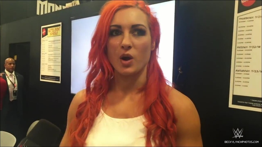 Y2Mate_is_-_Becky_Lynch_recaps_her_first_San_Diego_Comic-Con_experience-xj9sPuhQSLA-720p-1655737850986_mp4_000015933.jpg