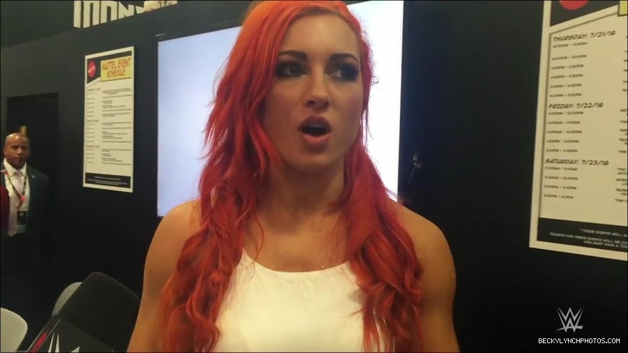 Y2Mate_is_-_Becky_Lynch_recaps_her_first_San_Diego_Comic-Con_experience-xj9sPuhQSLA-720p-1655737850986_mp4_000016333.jpg