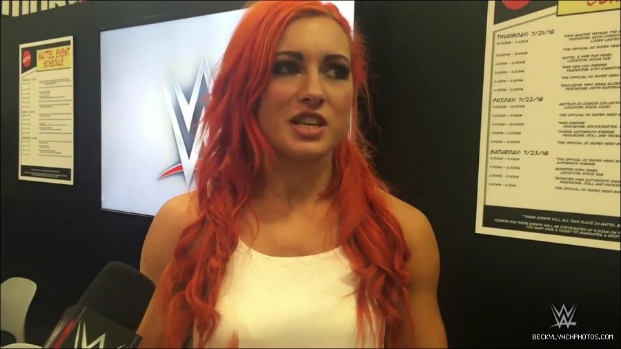 Y2Mate_is_-_Becky_Lynch_recaps_her_first_San_Diego_Comic-Con_experience-xj9sPuhQSLA-720p-1655737850986_mp4_000017533.jpg