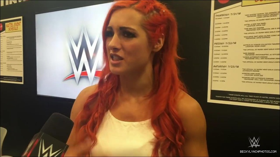 Y2Mate_is_-_Becky_Lynch_recaps_her_first_San_Diego_Comic-Con_experience-xj9sPuhQSLA-720p-1655737850986_mp4_000021533.jpg