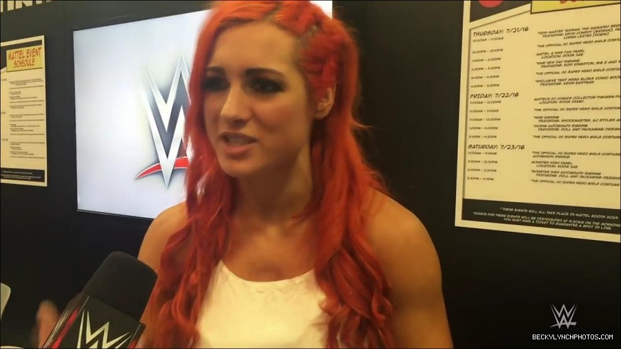 Y2Mate_is_-_Becky_Lynch_recaps_her_first_San_Diego_Comic-Con_experience-xj9sPuhQSLA-720p-1655737850986_mp4_000021933.jpg