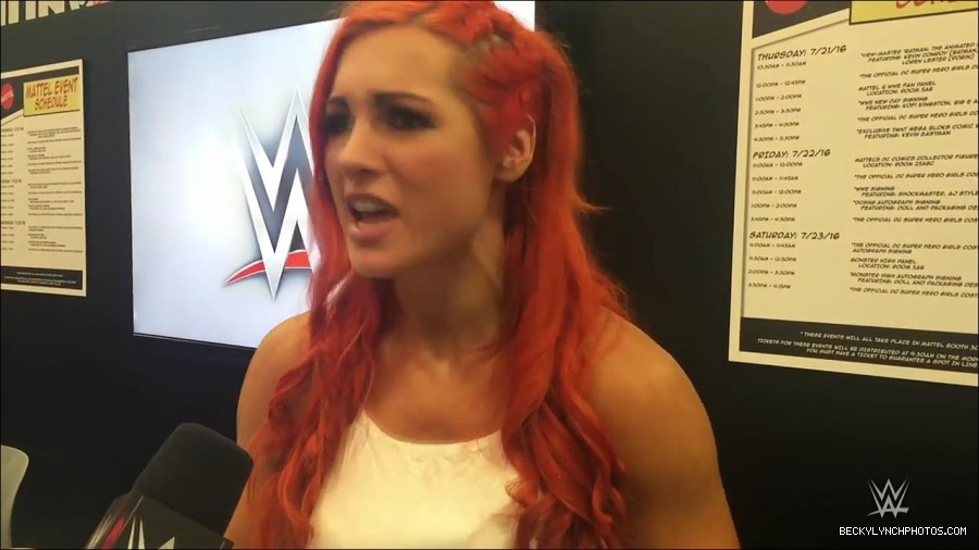 Y2Mate_is_-_Becky_Lynch_recaps_her_first_San_Diego_Comic-Con_experience-xj9sPuhQSLA-720p-1655737850986_mp4_000022733.jpg