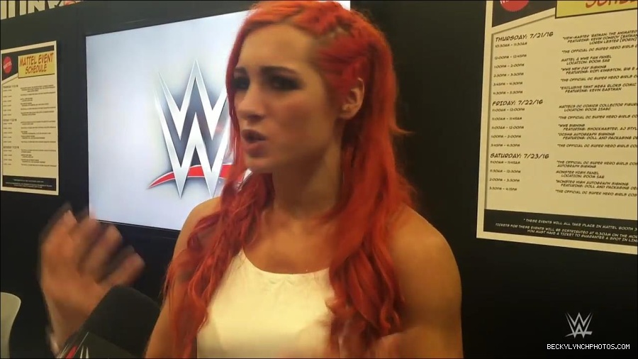 Y2Mate_is_-_Becky_Lynch_recaps_her_first_San_Diego_Comic-Con_experience-xj9sPuhQSLA-720p-1655737850986_mp4_000023133.jpg