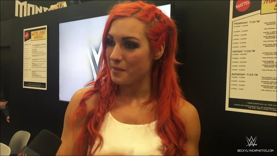 Y2Mate_is_-_Becky_Lynch_recaps_her_first_San_Diego_Comic-Con_experience-xj9sPuhQSLA-720p-1655737850986_mp4_000041133.jpg