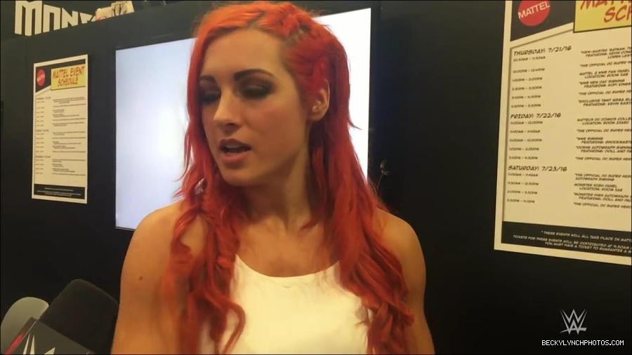 Y2Mate_is_-_Becky_Lynch_recaps_her_first_San_Diego_Comic-Con_experience-xj9sPuhQSLA-720p-1655737850986_mp4_000045933.jpg