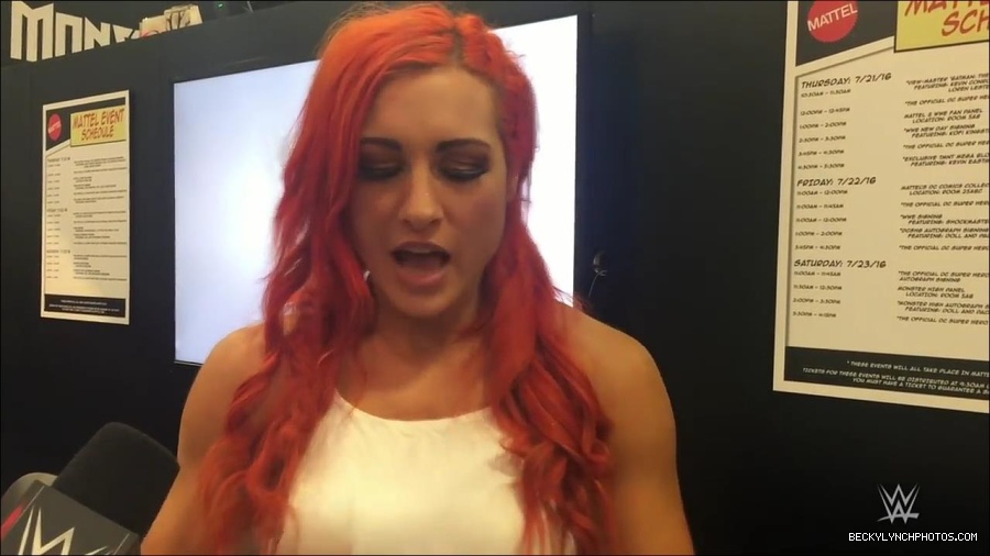 Y2Mate_is_-_Becky_Lynch_recaps_her_first_San_Diego_Comic-Con_experience-xj9sPuhQSLA-720p-1655737850986_mp4_000057933.jpg