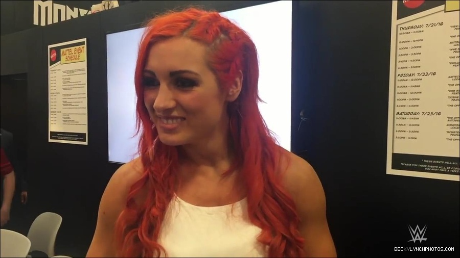 Y2Mate_is_-_Becky_Lynch_recaps_her_first_San_Diego_Comic-Con_experience-xj9sPuhQSLA-720p-1655737850986_mp4_000068733.jpg