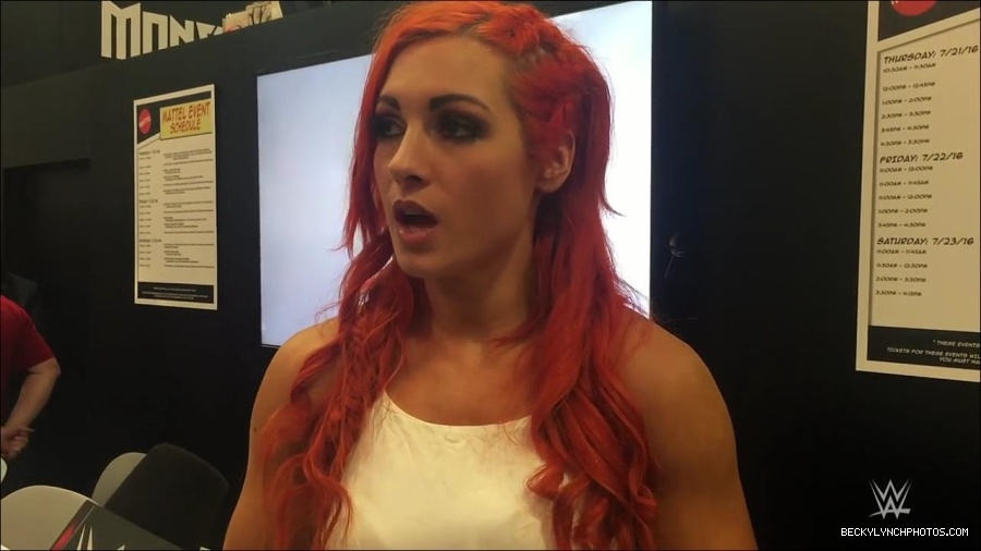 Y2Mate_is_-_Becky_Lynch_recaps_her_first_San_Diego_Comic-Con_experience-xj9sPuhQSLA-720p-1655737850986_mp4_000079133.jpg