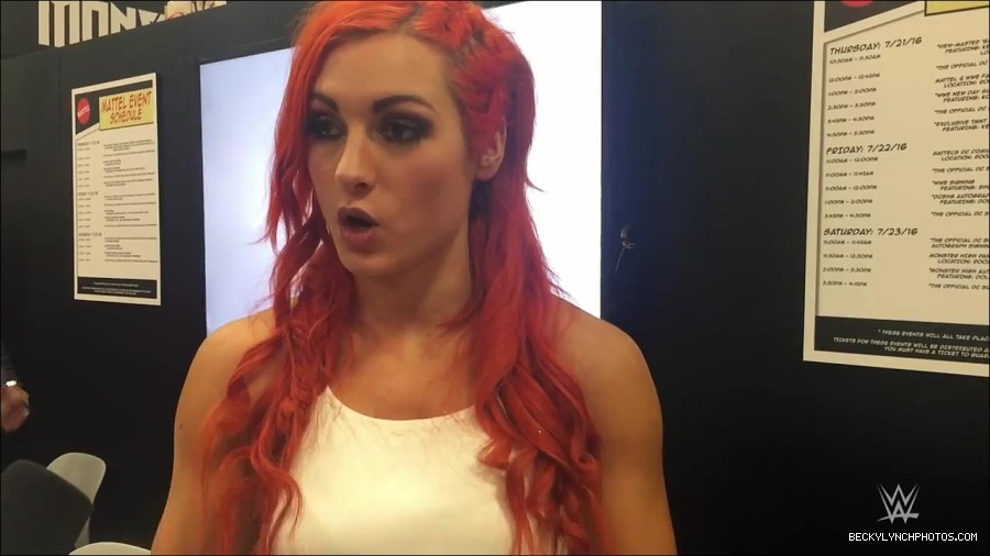 Y2Mate_is_-_Becky_Lynch_recaps_her_first_San_Diego_Comic-Con_experience-xj9sPuhQSLA-720p-1655737850986_mp4_000085533.jpg