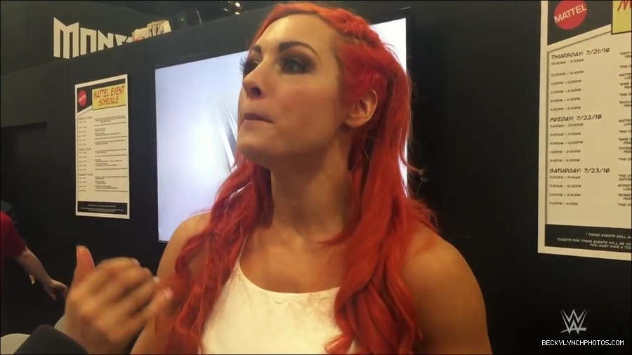 Y2Mate_is_-_Becky_Lynch_recaps_her_first_San_Diego_Comic-Con_experience-xj9sPuhQSLA-720p-1655737850986_mp4_000095933.jpg
