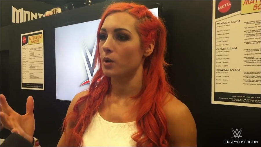 Y2Mate_is_-_Becky_Lynch_recaps_her_first_San_Diego_Comic-Con_experience-xj9sPuhQSLA-720p-1655737850986_mp4_000098333.jpg