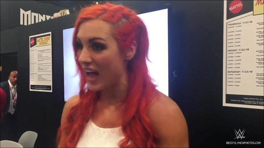 Y2Mate_is_-_Becky_Lynch_recaps_her_first_San_Diego_Comic-Con_experience-xj9sPuhQSLA-720p-1655737850986_mp4_000101933.jpg