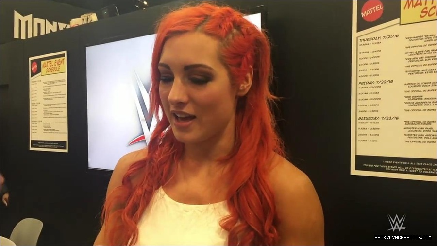 Y2Mate_is_-_Becky_Lynch_recaps_her_first_San_Diego_Comic-Con_experience-xj9sPuhQSLA-720p-1655737850986_mp4_000106333.jpg