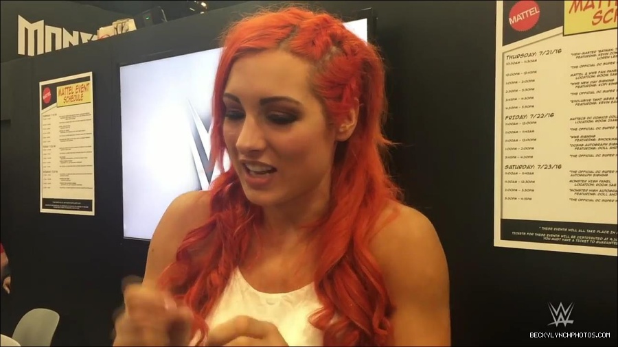 Y2Mate_is_-_Becky_Lynch_recaps_her_first_San_Diego_Comic-Con_experience-xj9sPuhQSLA-720p-1655737850986_mp4_000107133.jpg