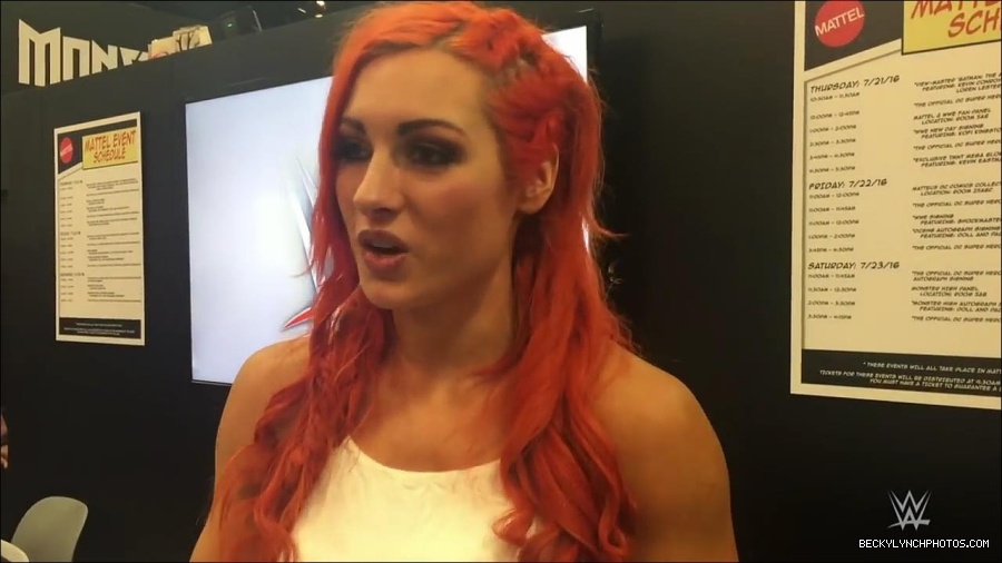 Y2Mate_is_-_Becky_Lynch_recaps_her_first_San_Diego_Comic-Con_experience-xj9sPuhQSLA-720p-1655737850986_mp4_000111533.jpg