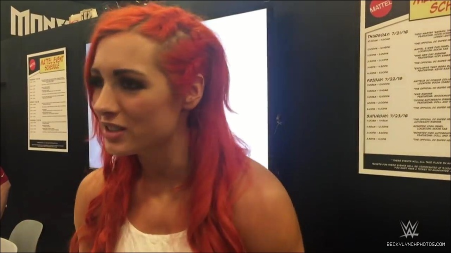 Y2Mate_is_-_Becky_Lynch_recaps_her_first_San_Diego_Comic-Con_experience-xj9sPuhQSLA-720p-1655737850986_mp4_000119933.jpg
