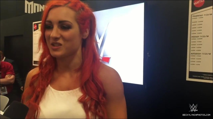 Y2Mate_is_-_Becky_Lynch_recaps_her_first_San_Diego_Comic-Con_experience-xj9sPuhQSLA-720p-1655737850986_mp4_000125933.jpg