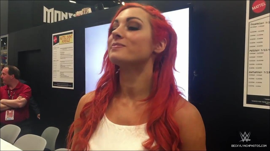 Y2Mate_is_-_Becky_Lynch_recaps_her_first_San_Diego_Comic-Con_experience-xj9sPuhQSLA-720p-1655737850986_mp4_000131533.jpg