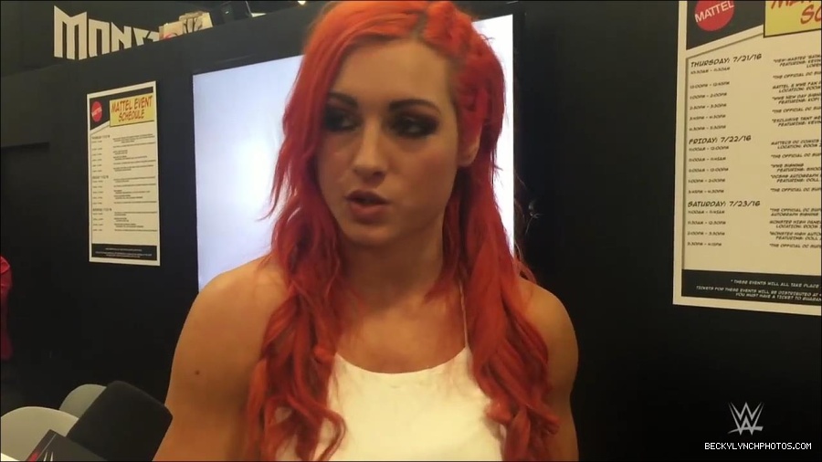 Y2Mate_is_-_Becky_Lynch_recaps_her_first_San_Diego_Comic-Con_experience-xj9sPuhQSLA-720p-1655737850986_mp4_000151533.jpg