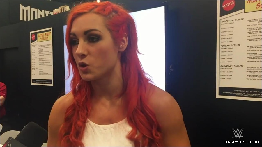 Y2Mate_is_-_Becky_Lynch_recaps_her_first_San_Diego_Comic-Con_experience-xj9sPuhQSLA-720p-1655737850986_mp4_000154733.jpg